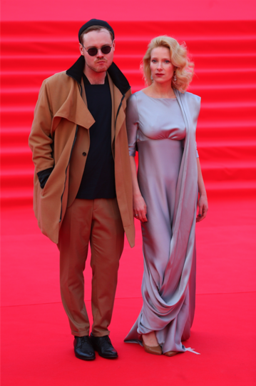 Анна Слю со спутником. Фото Василий Кузьмичёнок