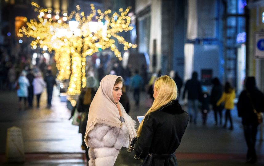 В ожидании Нового года Москва превратилась в настоящую сказку. Фото AFP