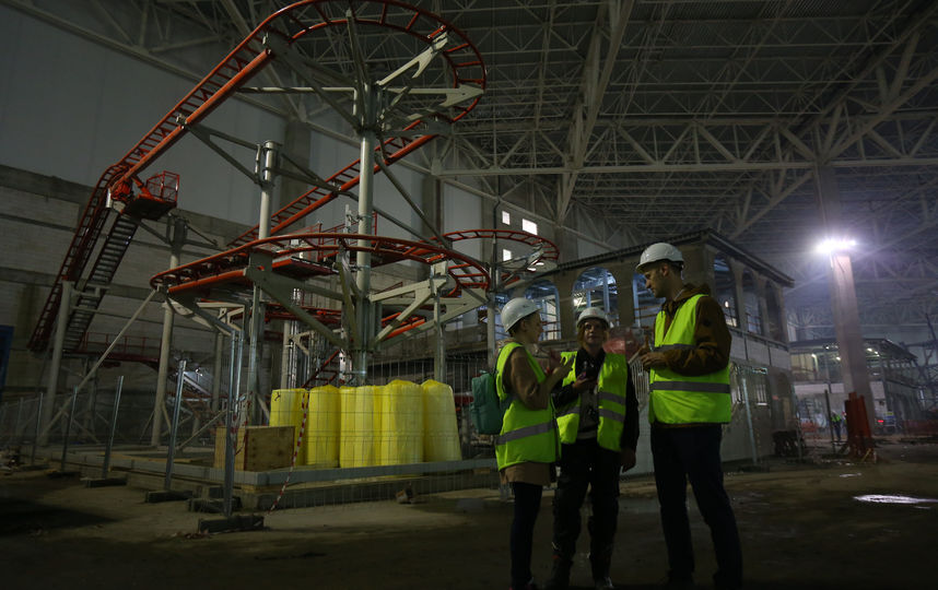 В парке \"Остров Мечты\" начался монтаж аттракционов: чем удивят москвичей