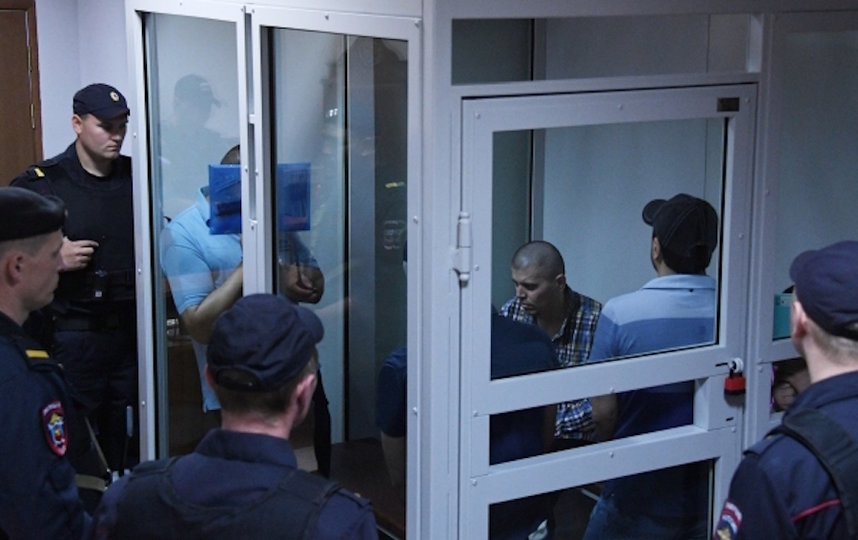 В Подмосковье суд вынес приговор конвоирам "банды GTA" по делу о попытке побега