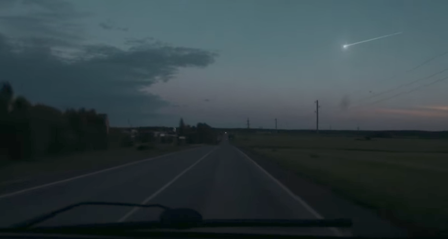 В Сети обсуждают падение метеорита в Домодедово: видео
