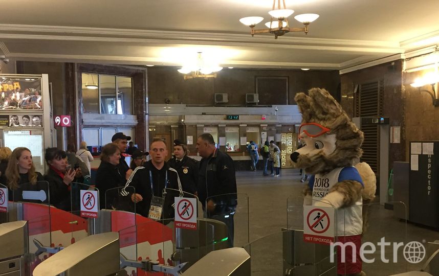 Забивака на "Площади Революции". Фото Дмитрий Беляев, "Metro"