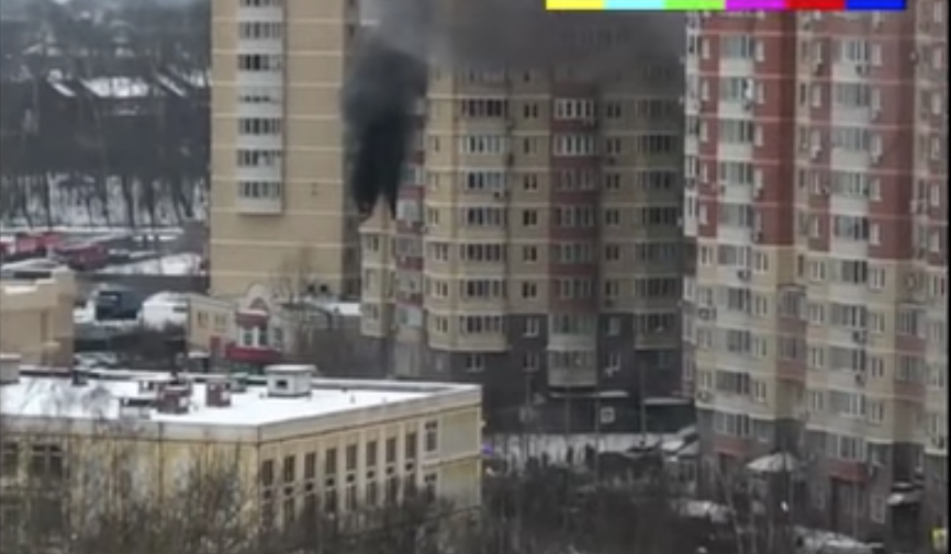 Страшный пожар в подмосковном Красногорске сняли на видео. Фото Скриншот youtube.com/watch?time_continue=1&v=GrcKG5W8eMk