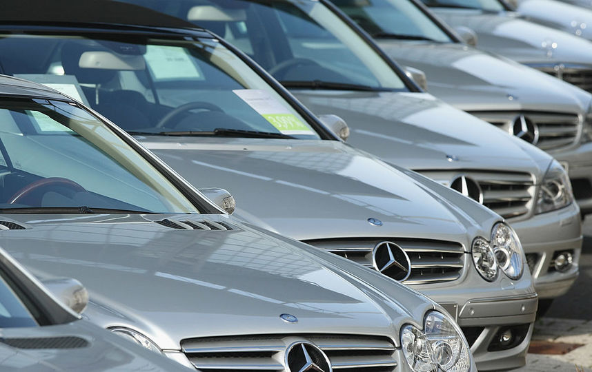 Жуткое ДТП на юге Москвы: Мажор на Mercedes выехал на встречку и столкнулся с КамАЗом. Фото Getty