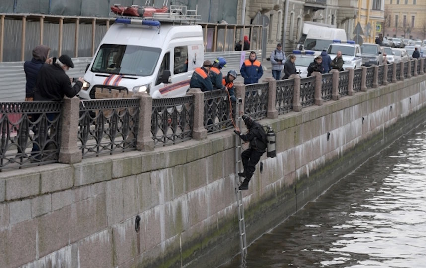 Следственный эксперимент на Мойке. Фото РИА Новости
