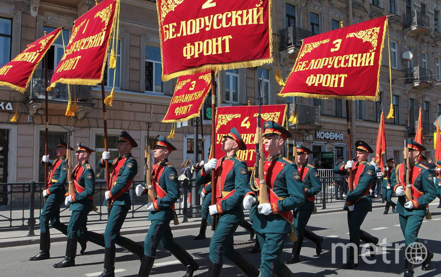 Акция "Бессмертный полк" в Петербурге. Фото Святослав Акимов., "Metro"