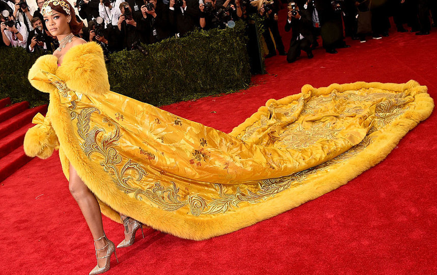 Рианна (бал MET Gala, 2015). Фото Getty
