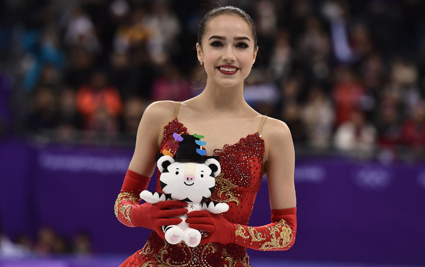 Алина Загитова стала олимпийской чемпионкой в 15 лет. Фото AFP