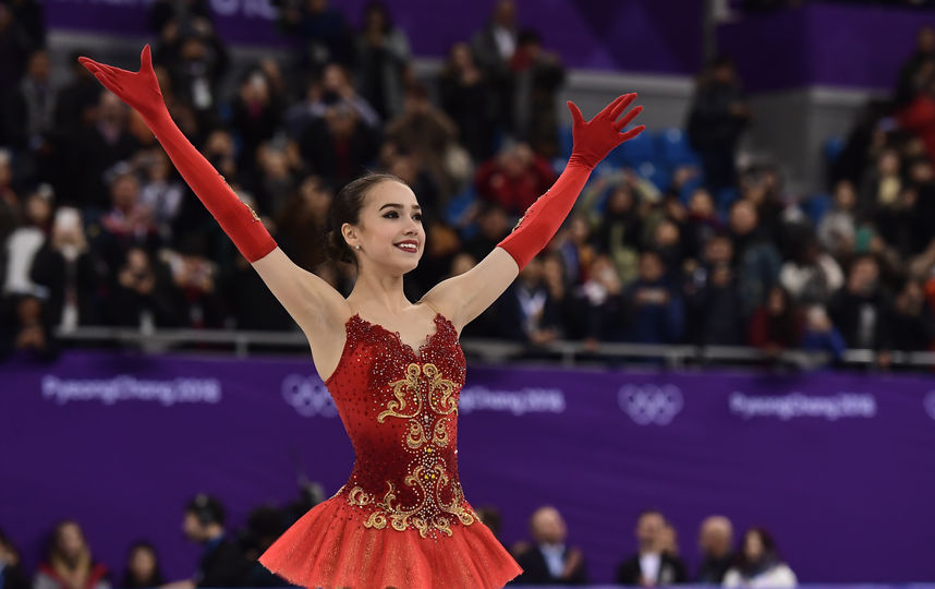 Алина Загитова стала олимпийской чемпионкой в 15 лет. Фото AFP
