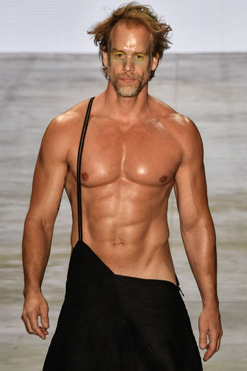 Показ Lino Villaventura. Фото AFP