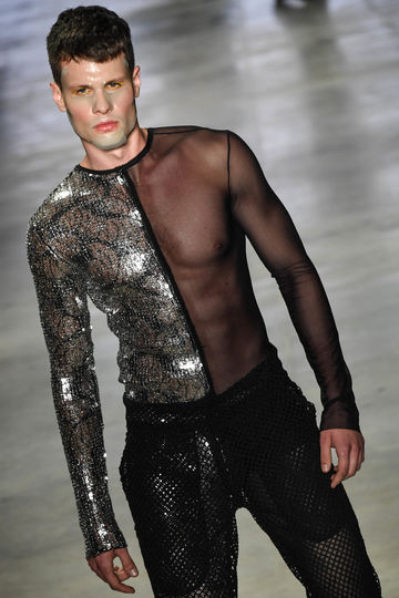 Показ Lino Villaventura. Фото AFP