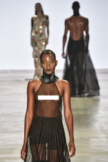 Показ Lino Villaventura. Фото AFP