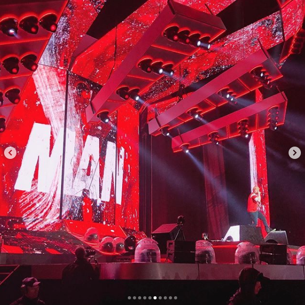 Эд Ширан поёт в Москве. Фото скриншот Instagram polina_sch_