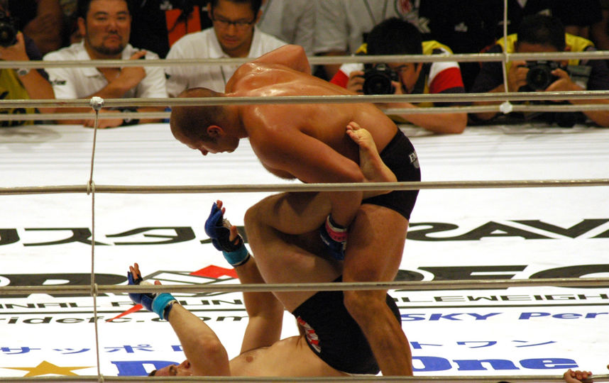 Фёдор Емельяненко в одном из боёв. Фото Getty