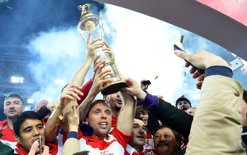 Игроки "Спартака" празднуют чемпионство. Фото Getty