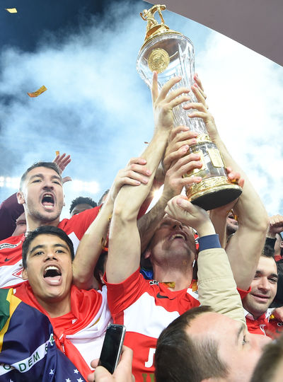 Игроки "Спартака" празднуют чемпионство. Фото Getty