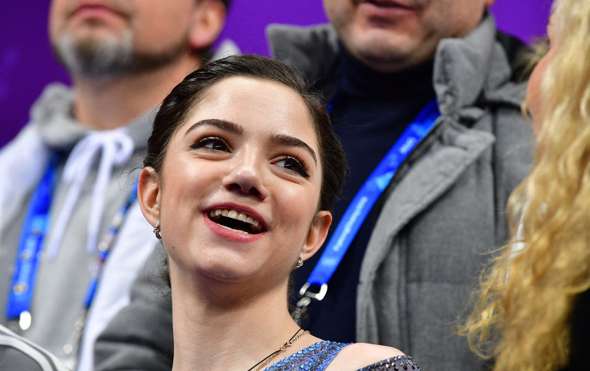 Евгений Медведева откатала короткую программу в командном турнире с мировым рекордом. Фото AFP