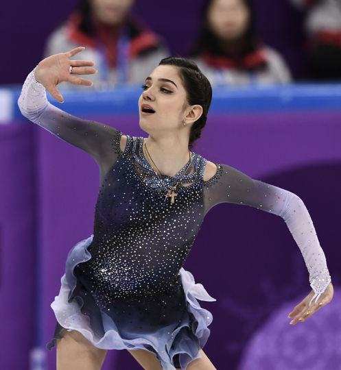 Евгений Медведева откатала короткую программу в командном турнире с мировым рекордом. Фото AFP