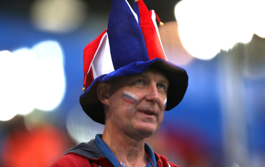 Фанаты сборной России на стадионе на Крестовском острове. Фото Getty