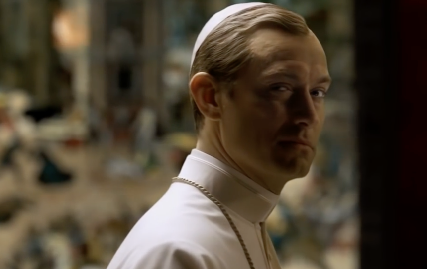 Кадр из фильма "Молодой Папа". Фото кадры из фильма, Wikipedia