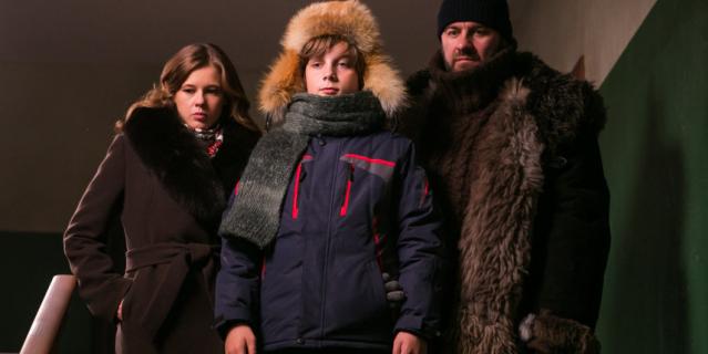 Кадр из сериала "Полярный".