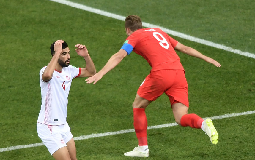 Матч Англия - Тунис на чемпионате мира по футболу: Кейн оформил дубль