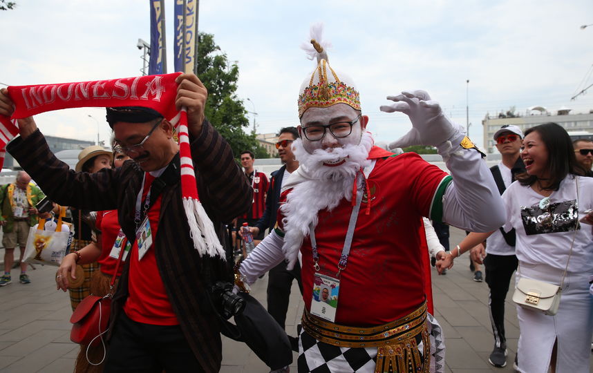 Болельщики в Москве перед финалом Франция - Хорватия. Фото Василий Кузьмичёнок