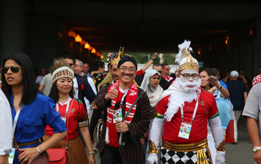 Болельщики в Москве перед финалом Франция - Хорватия. Фото Василий Кузьмичёнок