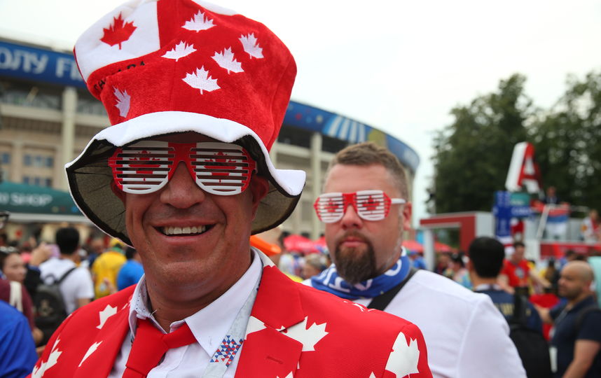 Болельщики в Москве перед финалом Франция - Хорватия. Фото Василий Кузьмичёнок