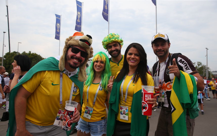 Болельщики в Москве перед финалом Франция - Хорватия. Фото Василий Кузьмичёнок