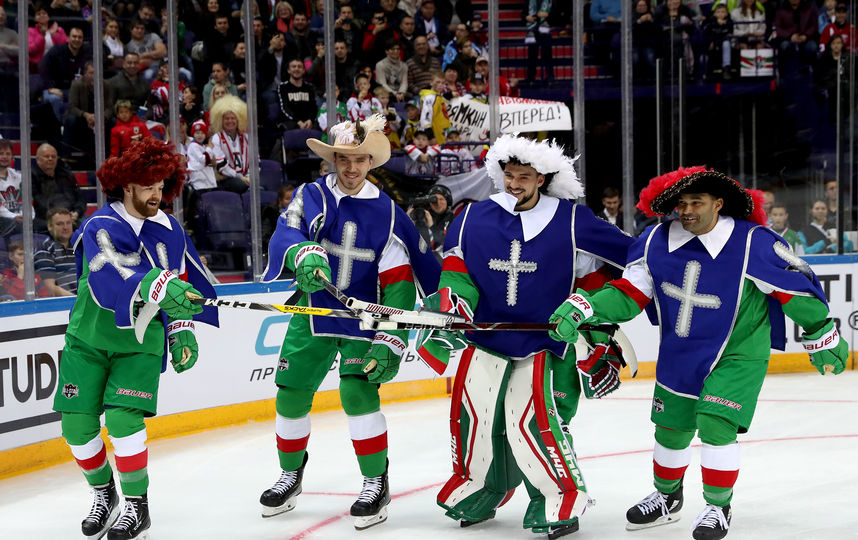 Великолепные мушкетёры из "Автомобилиста". Фото Photo.khl.ru, Голованов Андрей, Юрий Кузьмин, Владимир Беззубов