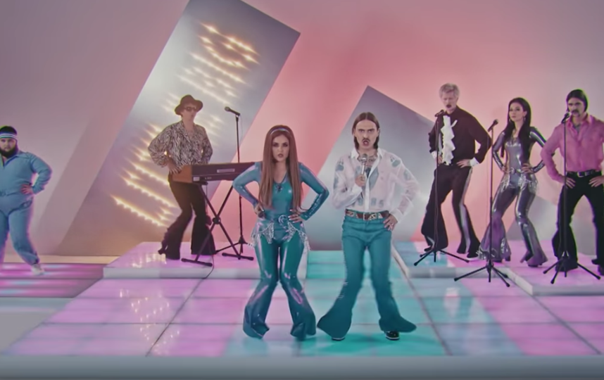 Накануне Little Big представила клип на песню "Uno". Фото https://www.youtube.com/watch?time_continue=1&v=L_dWvTCdDQ4&feature=emb_logo