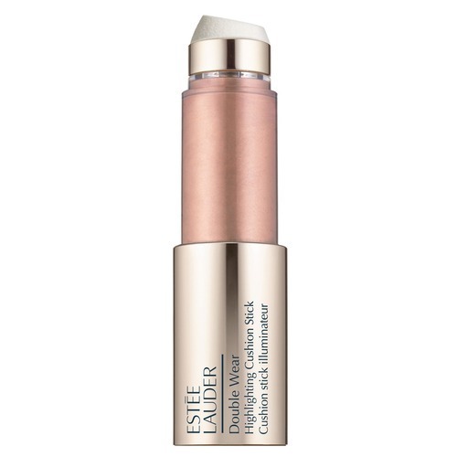 Хайлайтер в стике- кушоне Estee Lauder Double Wear 2160 – 3600 руб. Фото предоставлено пресс-службой бренда