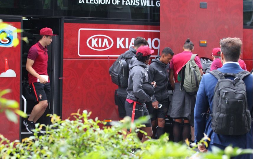 Сборная Португалии по футболу прибыла в Москву. Фото Василий Кузьмичёнок