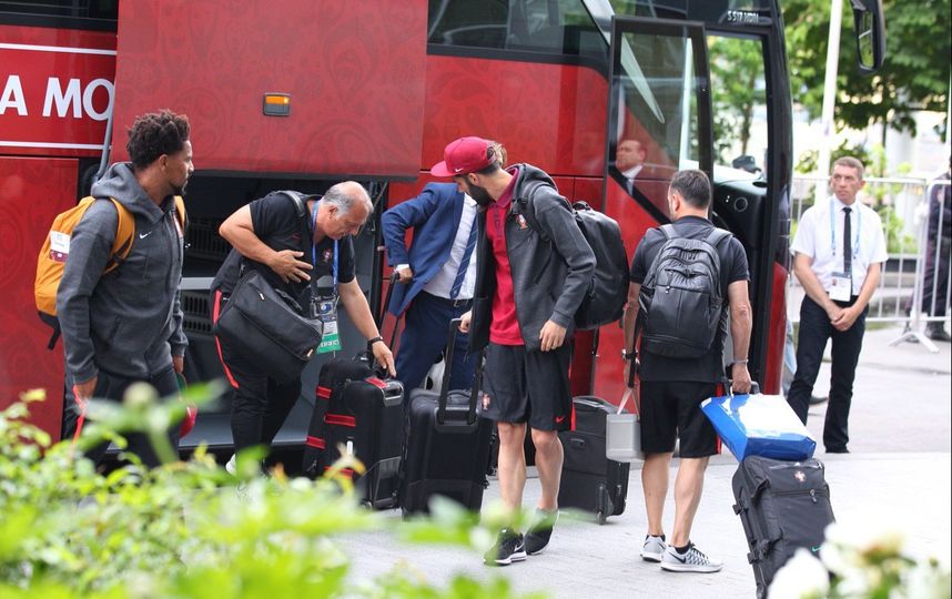 Сборная Португалии по футболу прибыла в Москву. Фото Василий Кузьмичёнок