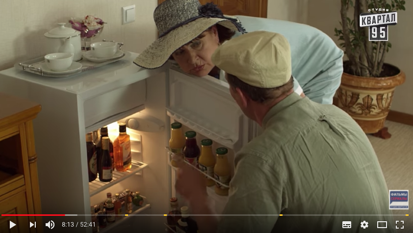 Кадры из сериала "Сваты" с участие Фёдора Добронравова. Фото скриншот https://www.youtube.com/watch?v=a55DTSagt24