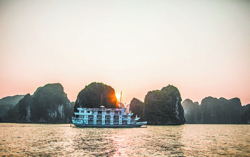 Закаты в Халонге считаются самыми красивыми во Вьетнаме. Фото Министерство туризма Вьетнама | Руслана Карпова, "Metro"