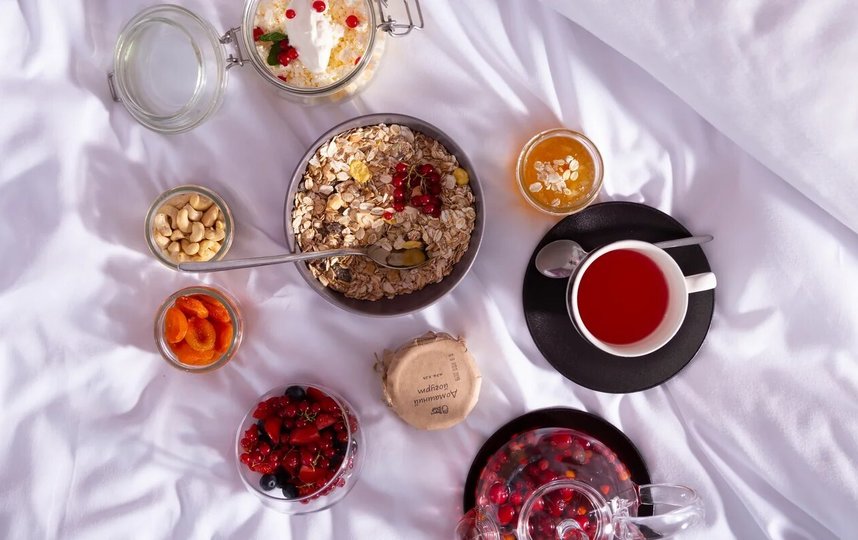 Гости отелей могут выбрать определённую программу, либо же выбрать что-то из меню: оно рассчитано на людей с разными предпочтениями, как для веганов, так и для мясоедов. Фото предоставлено пресс-службой отеля Green Flow