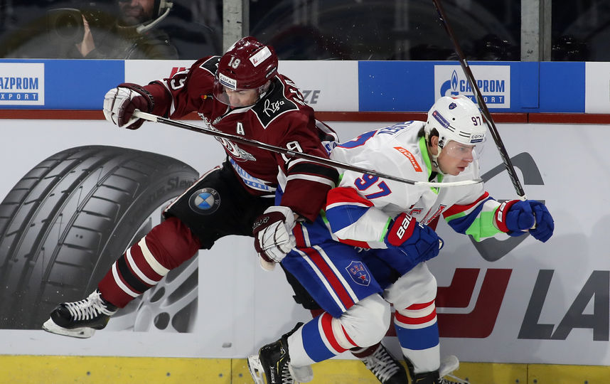 Фрагмент матча СКА - "Динамо" (Рига). Фото Юрий Кузьмин, Андрей Голованов, photo.khl.ru