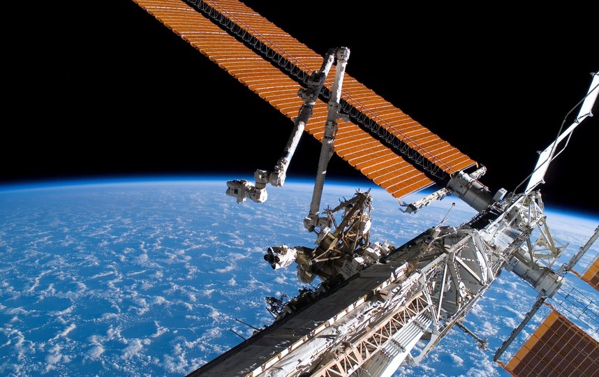 Российские космонавты дважды выйдут в открытый космос
