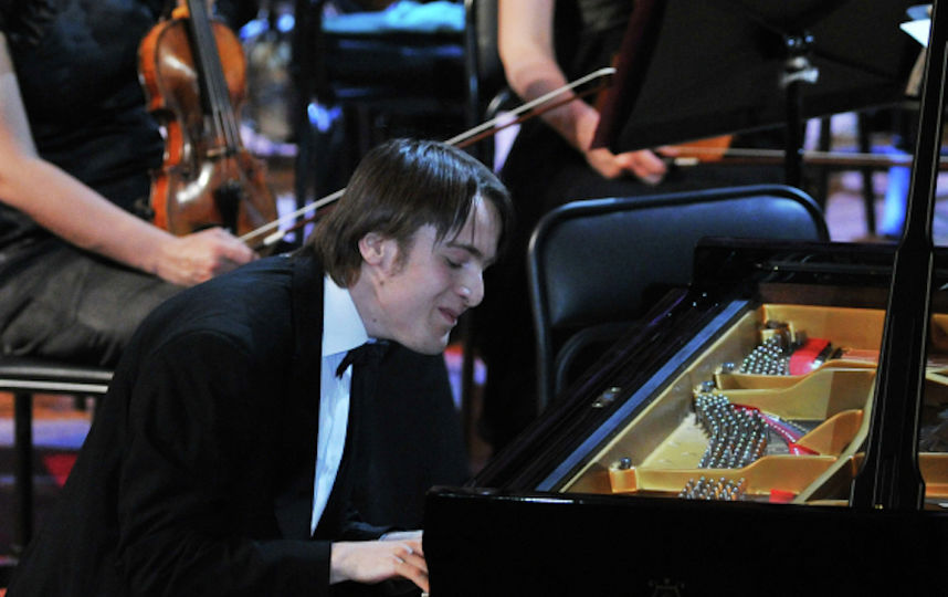 Российский пианист Трифонов получил престижную премию Grammy