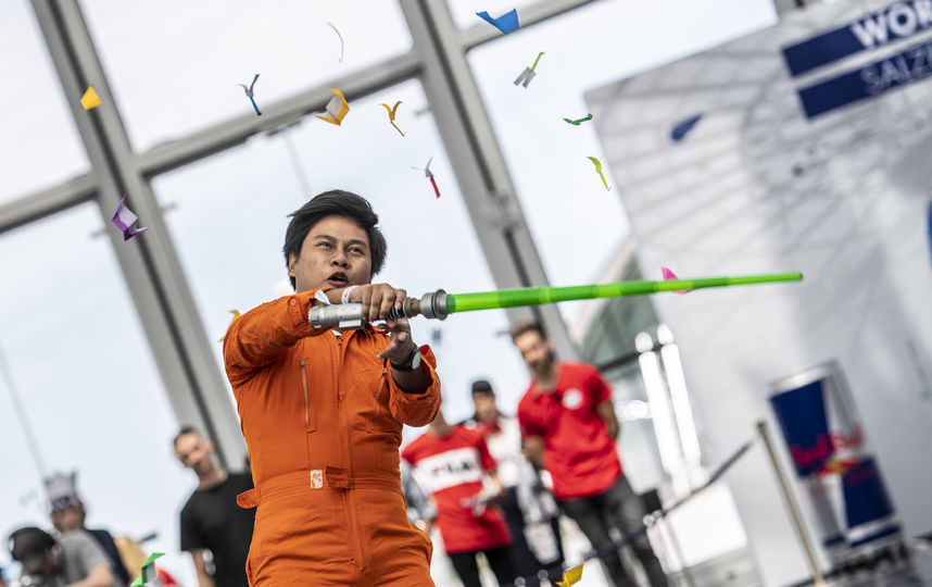 В австрийском Зальцбурге прошёл финал международного конкурса Red Bull Paper Wings. Фото Предоставлено организаторами