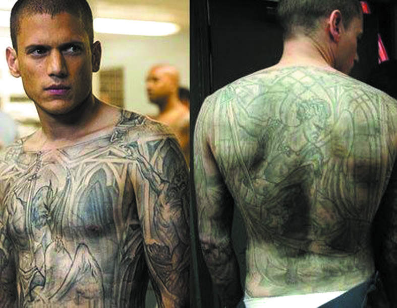 У Вентворта Миллера уходило по два часа на нанесение узора, который представляет собой скрытый план тюрьмы. Фото скриншоты с Youtube