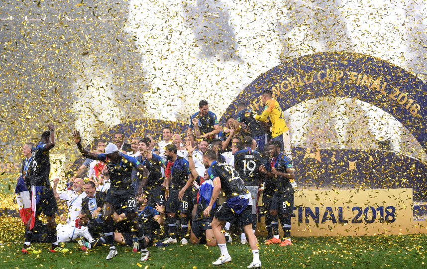 Сборной Франции вручили Кубок мира в Москве. Фото Getty