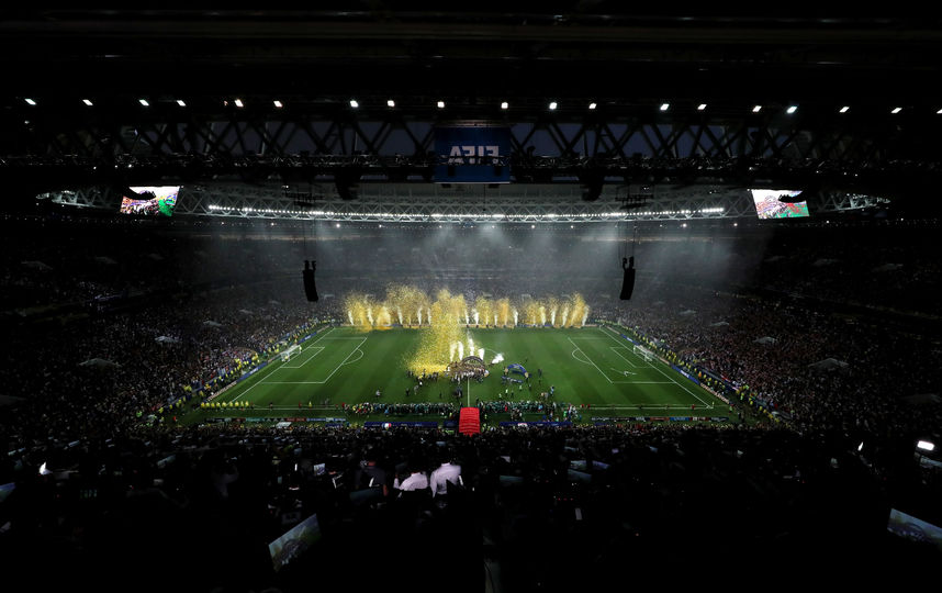 Сборной Франции вручили в "Лужниках" Кубок мира. Фото Getty