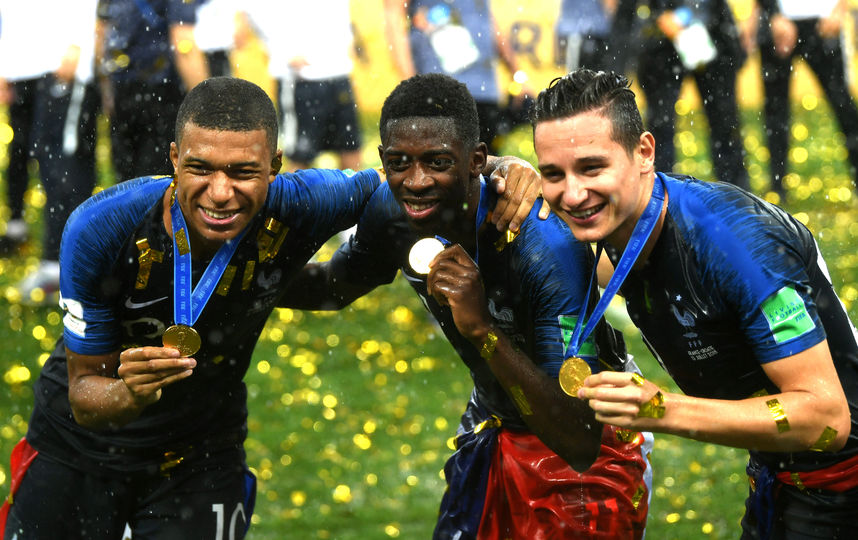 Сборной Франции вручили Кубок мира в Москве. Фото Getty