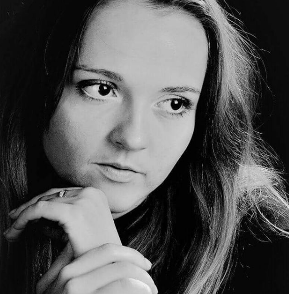 Мария Симдянкина. Фото скриншот https://www.instagram.com/elena_ksenofontova_official/