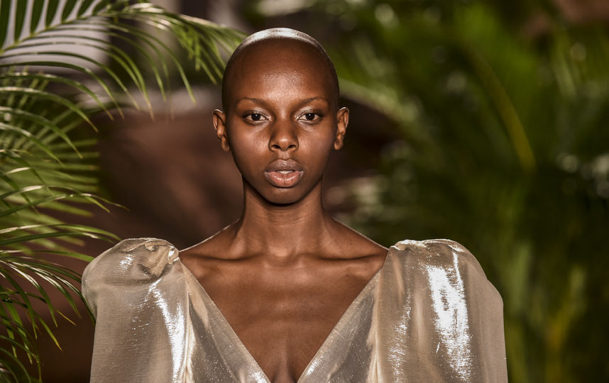 В колумбийском городе Медельин началась Неделя моды. Фото AFP