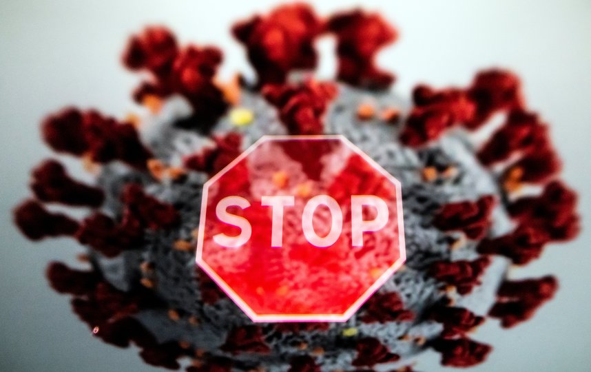 До сих пор специалисты ВОЗ утверждали, что вирус передаётся только через капли, которые заболевший выделяет во время кашля и чихания. Фото AFP