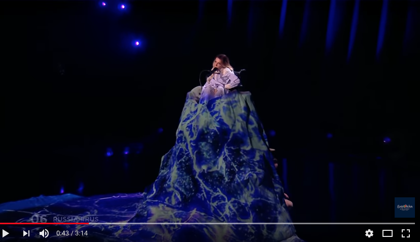 Юлия Самойлова на Евровидении-2018. Фото скриншот https://www.youtube.com/watch?time_continue=19&v=KujGHwyfMWM